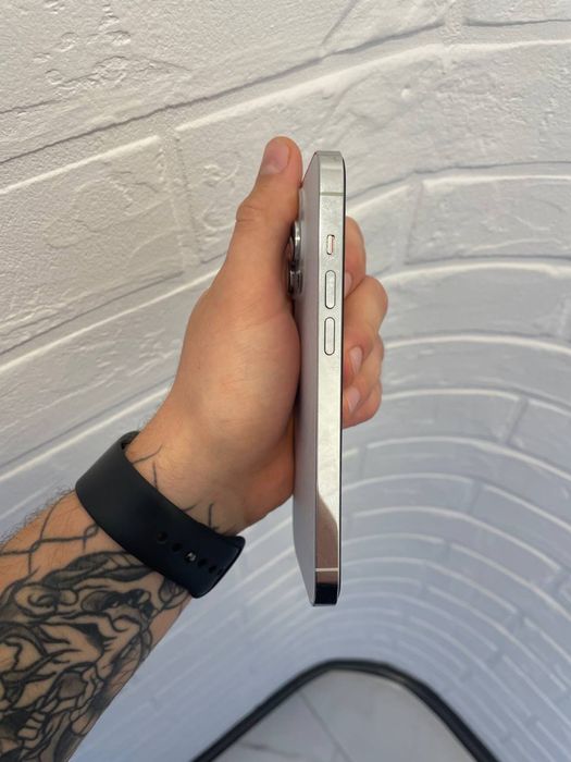 Продам Iphone 14 Pro 256ГБ