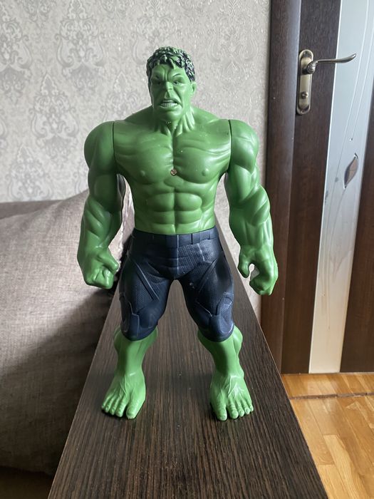 Продам іграшку Халк