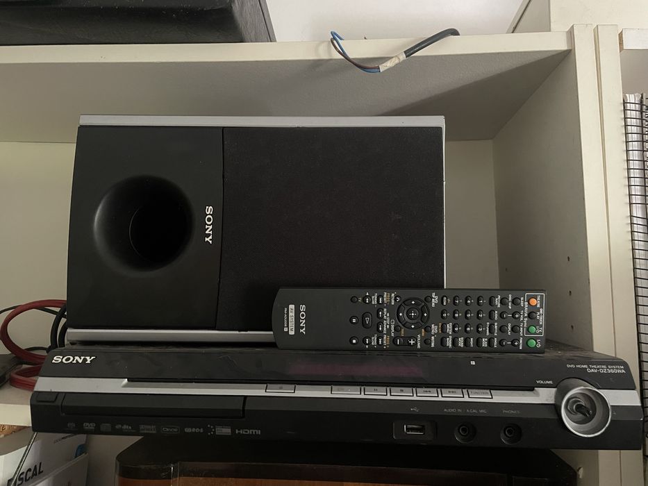 Sony , dvd , radio para ligar a varias colunas