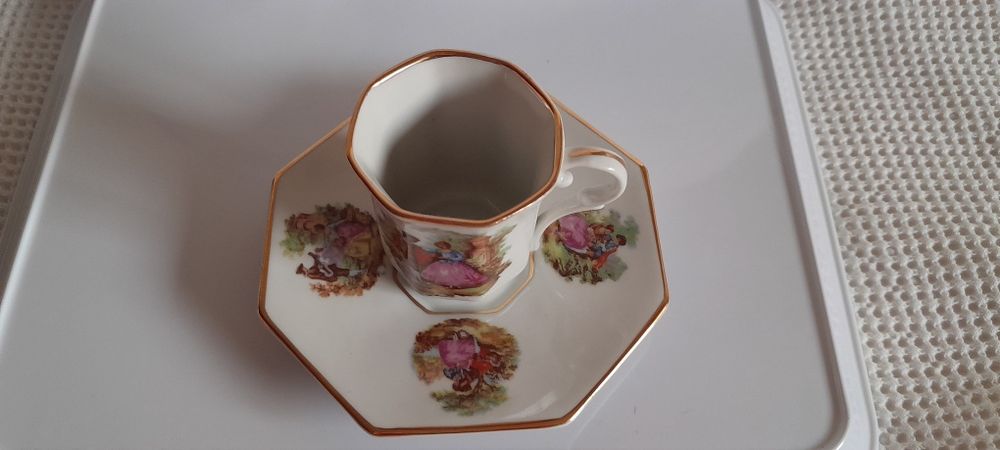 Chávena de porcelana64861768788355123