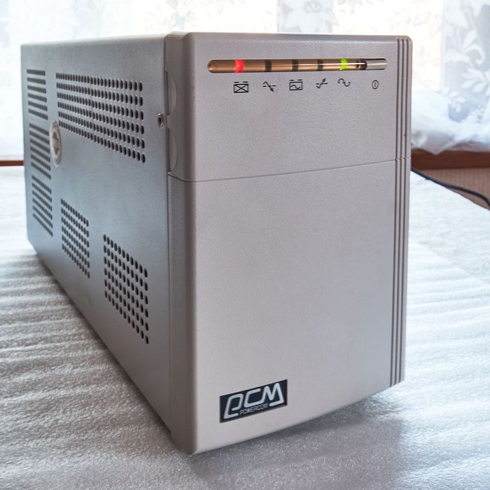 Источник бесперебойного питания ИБП (UPS) Powercom KIN-1000AP