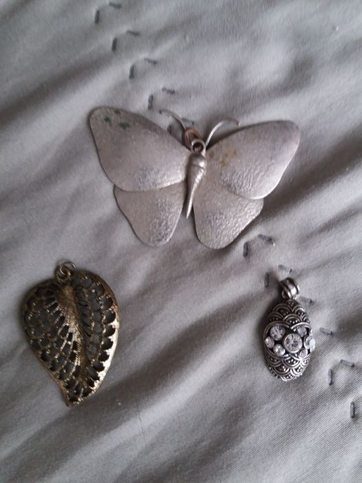 Aneis, brincos, pulseiras, pendentes, impecáveis