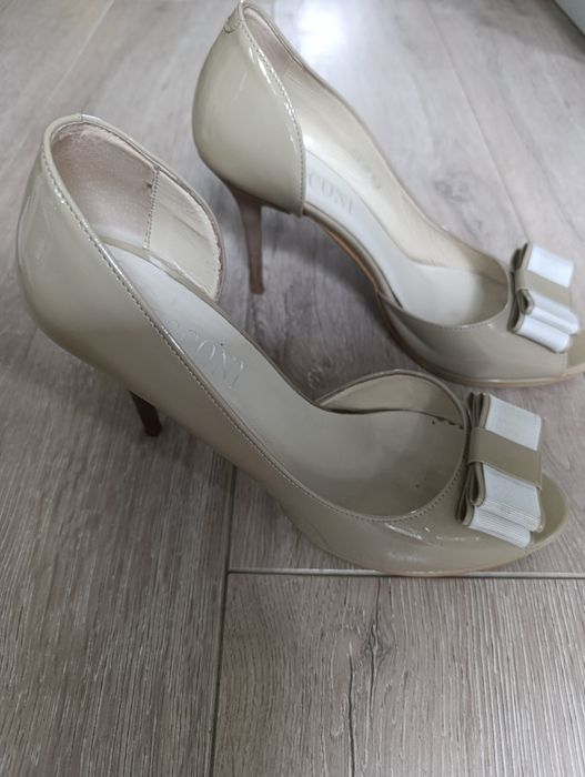 Sprzedam buty ze skóry r.38