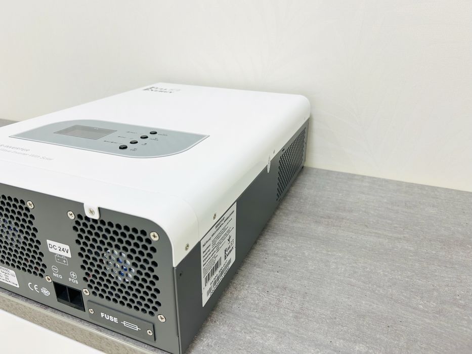 LiFePo4 6000Вт 24В Инвертор гибридный бесперебойник інвертор гібридний