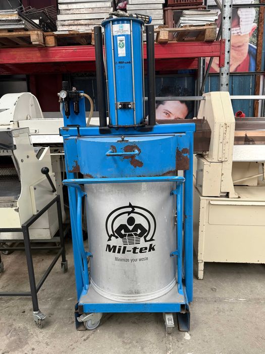 Prasa pneumatyczna do odpadów - kompaktor na odpady Mil-tek