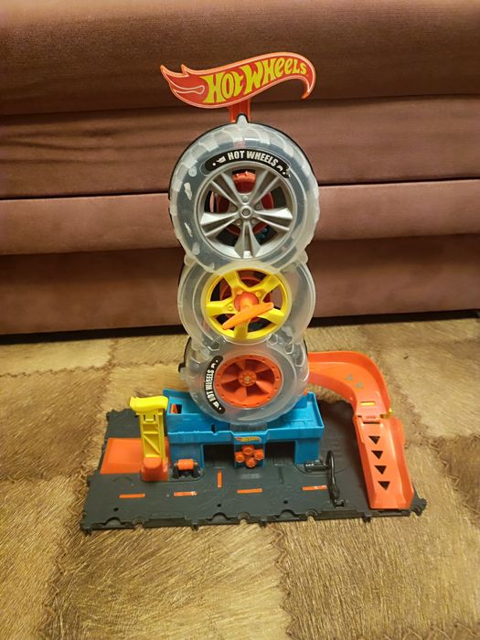 Hot Wheels треки