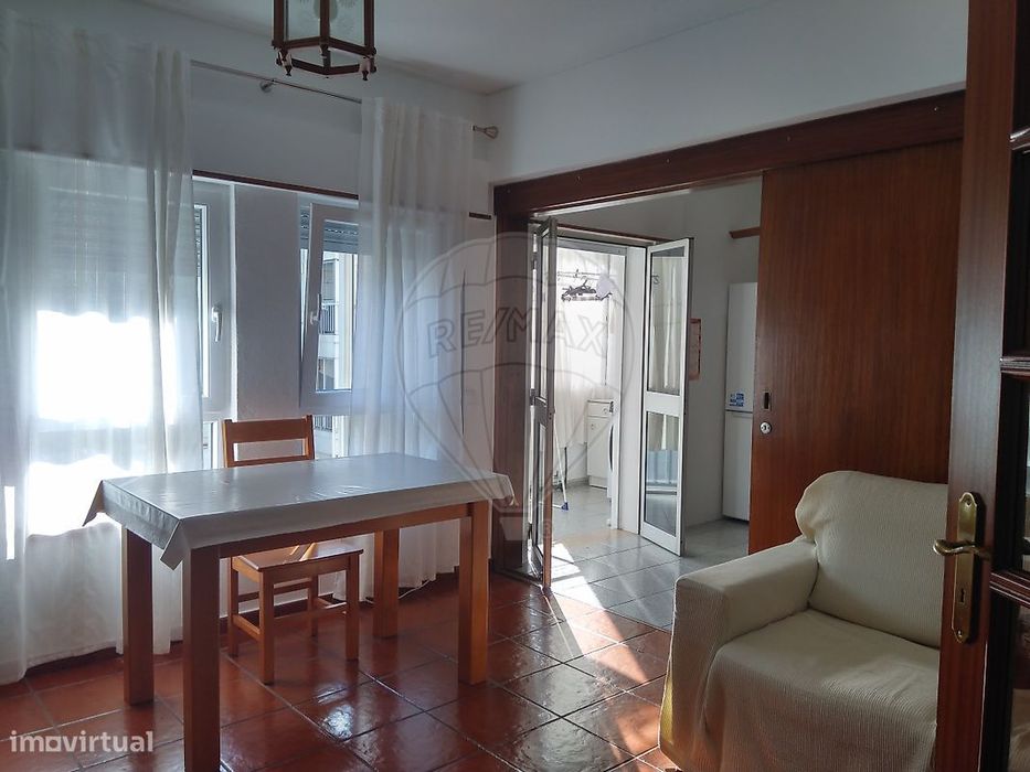 Apartamento T2 para venda — Santo António dos Olivais, Coimbra