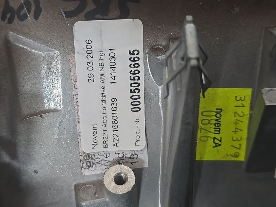 Friso traseiro consola central OEIGINAL Mercedes w221 S Class 2006- EPC