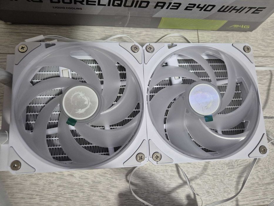 як нове Водяне охолодження 240mm MSI CoreLiquid A13 240 WH Intel.