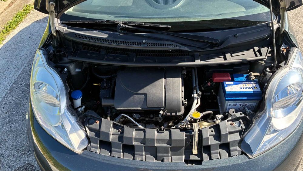 Peugeot 107/2013 pouco rodado