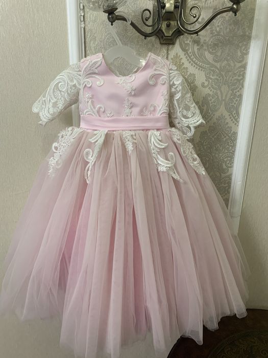 Шикарка дитяча сукня на 1 рік