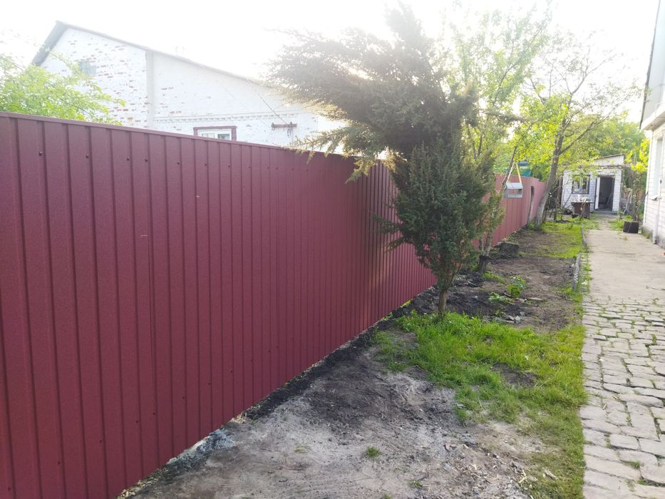 Забори паркани з профнастилу ворота хвіртки під ключ