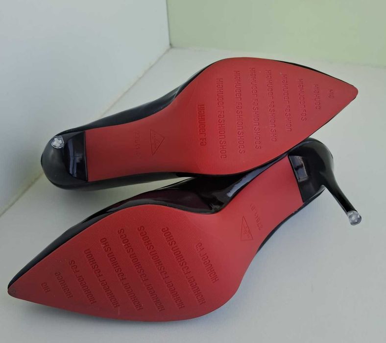 Sapatos Stiletto de Salto Agulha nº 43