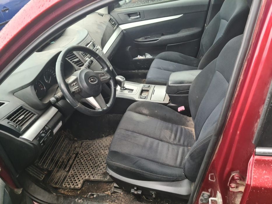 Subaru 2,5 benzyna automat