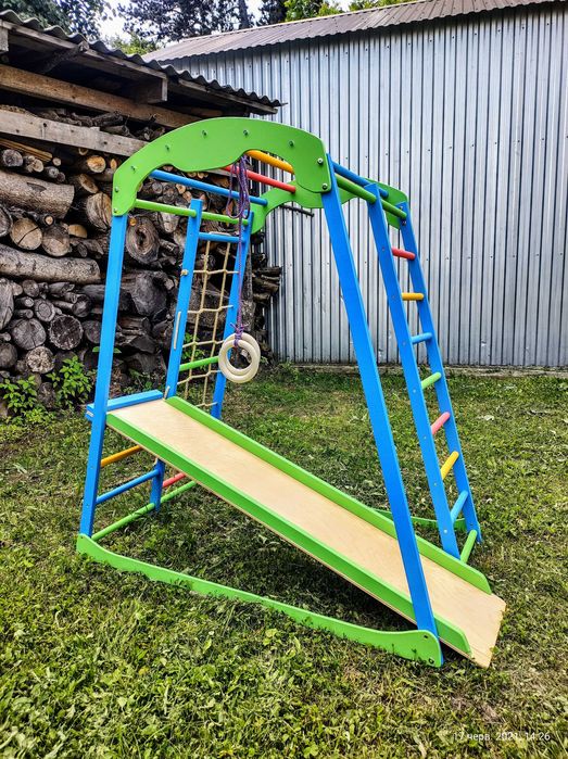 Шведська стінка, дитячий куточок