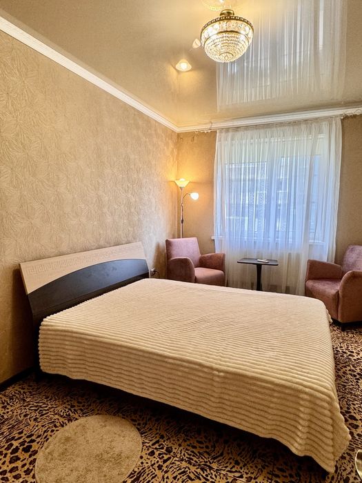 Продам квартиру на Перемозі , Цегляний будинок / Созідатель