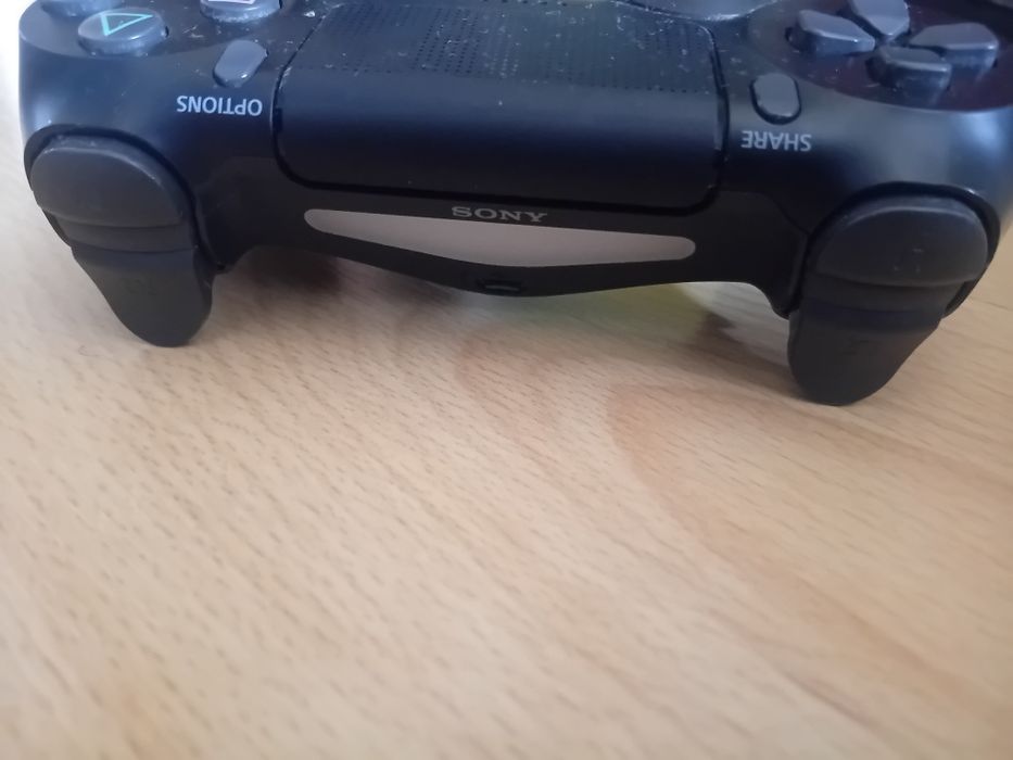 Comando ps4 eu estou a vender