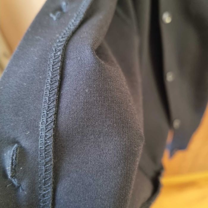 Продам кофту школьнице