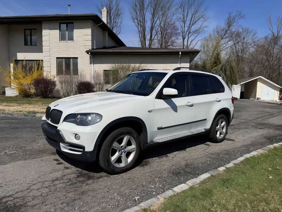 BMW X5 xDrive35d      2012