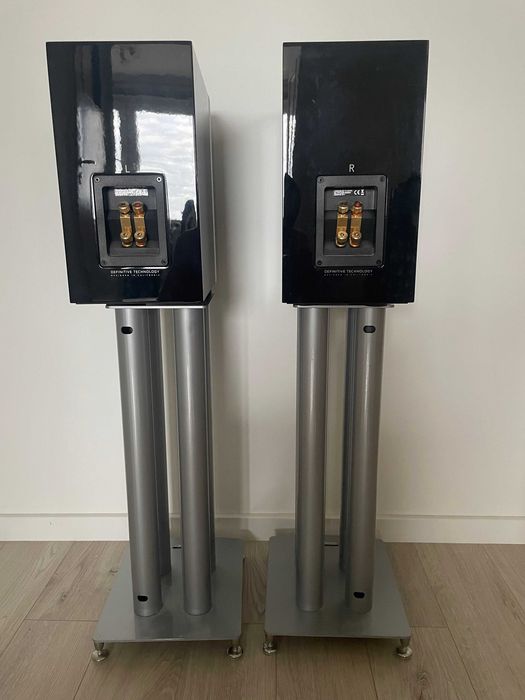 Definitive Technology Demand D11 + podstawki