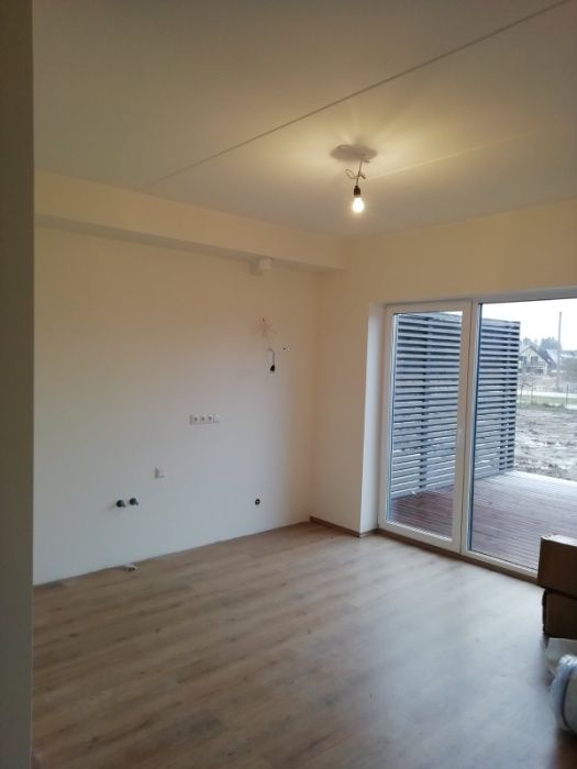 Малярные работы. Поклейка обоев.