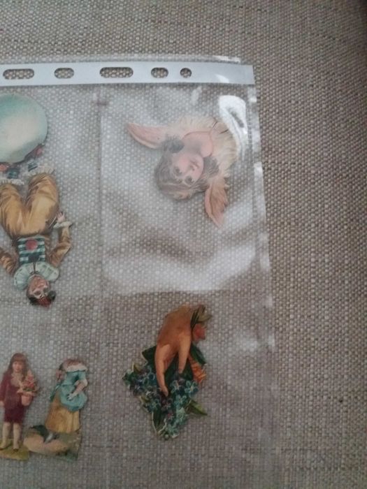 Bonecos de papel de brincar do sec 18/19