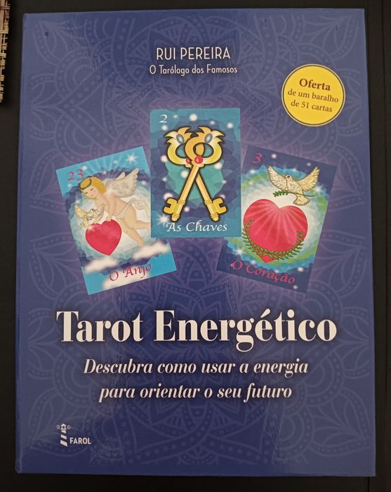 Vendo Tarot vários na caixa, com livros ótimo estado novos.
