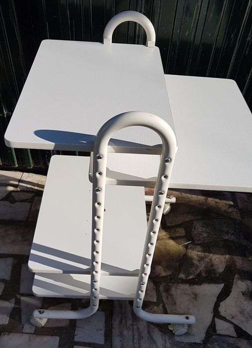 Mobile Desk/Shelf with 4 Shelves64286037133827123