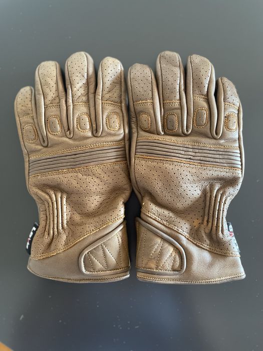 Luvas mota Lovo novas