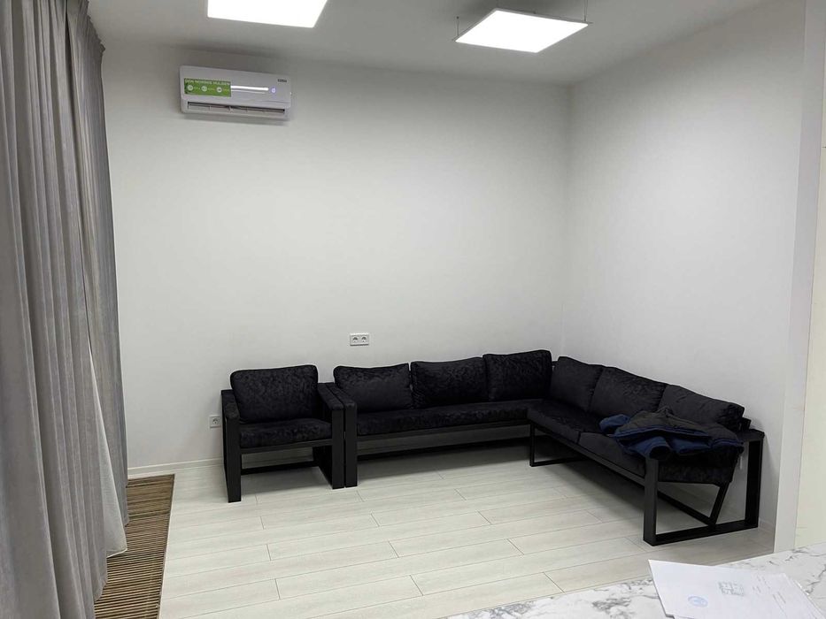 Оренда  офісу 103,5м2  Липська 9б. друга лінія світло є