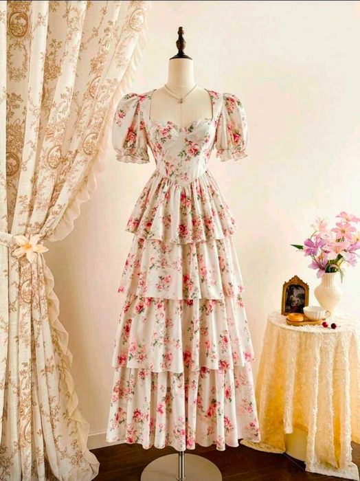 Sukienka vintage w stylu retro