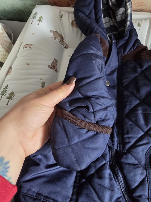 Ciepły kombinezon niemowlęcy marki Rothschild  rozmiar 62