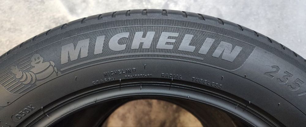 235.55.18 Michelin Primacy4 2шт