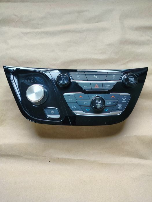 Panel klimatyzacji wybierak chrysler pacifica 2016