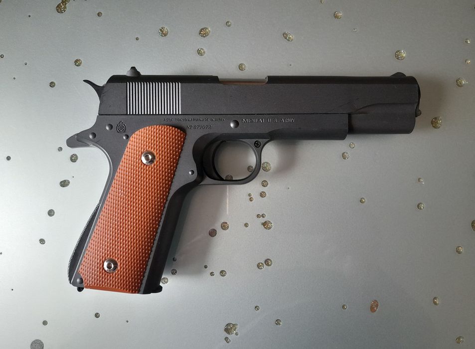 Игрушечный пистолет Colt M1911