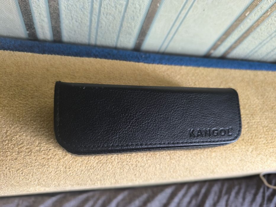 Футляр кожаный Kangol для очков оригинальный