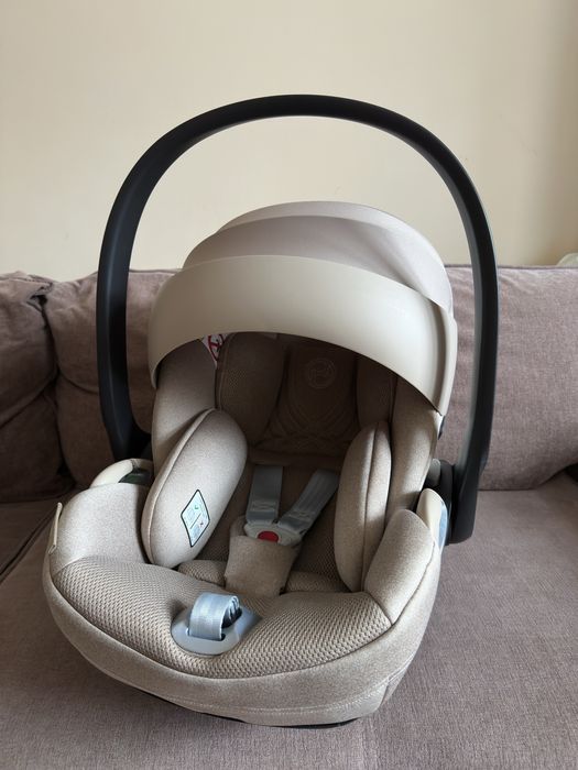 Автокрісло Cybex Cloud T +