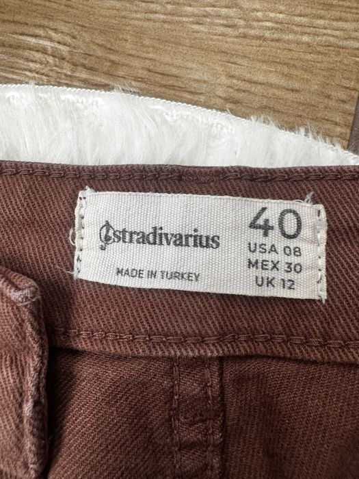 Джинси коричневі Stradivarius