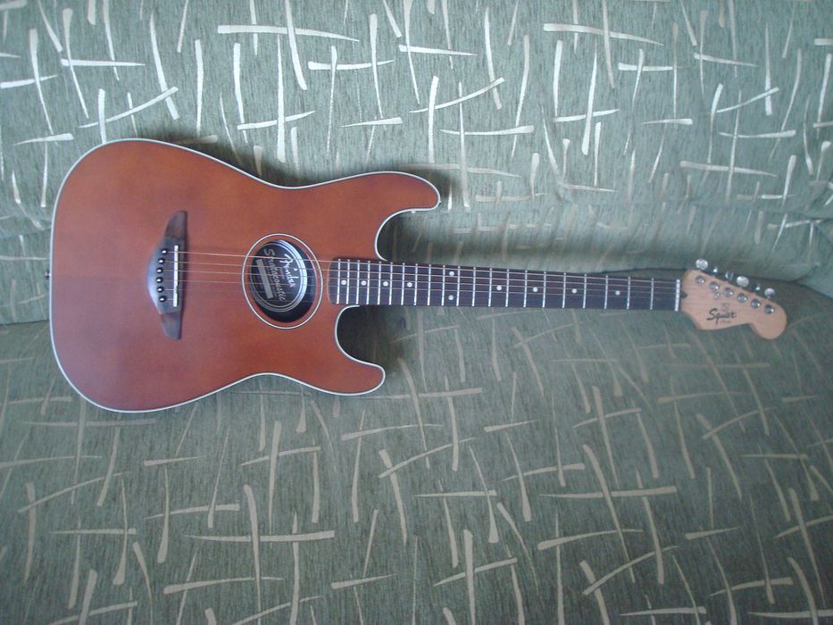 Продам электрогитару Fender Squier