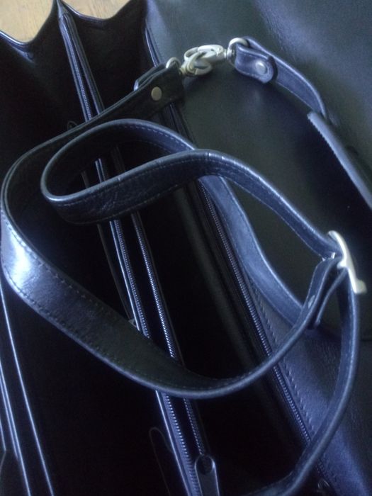 Деловой мужской портфель  300  гр