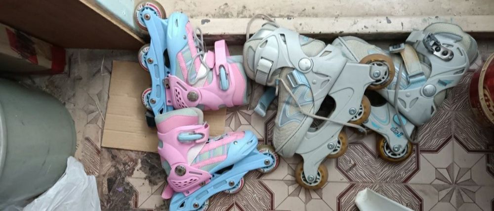 Продам две пары роликиков !