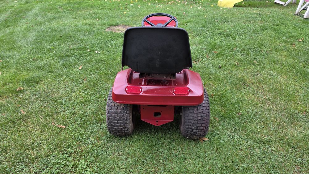 Traktorek Wheel Horse 12km