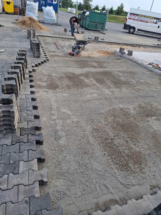Usługi brukarskie, układanie kostki