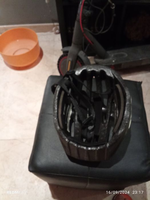 Capacete bicicleta em excelente estado