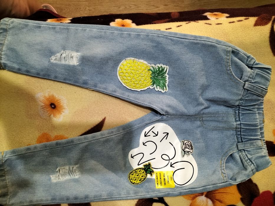 Джинсы для девочки