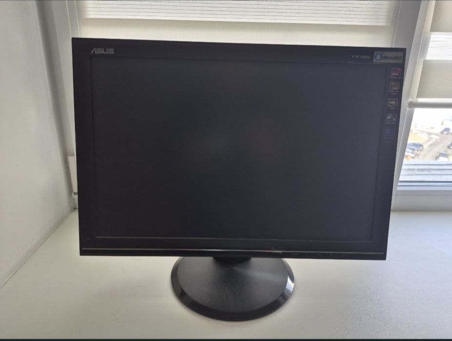 Продам монітор Asus VW 192S