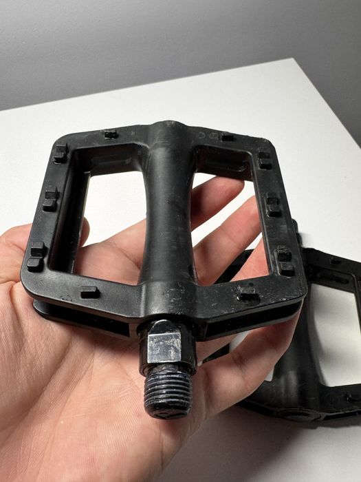 Pedais bicicleta universais