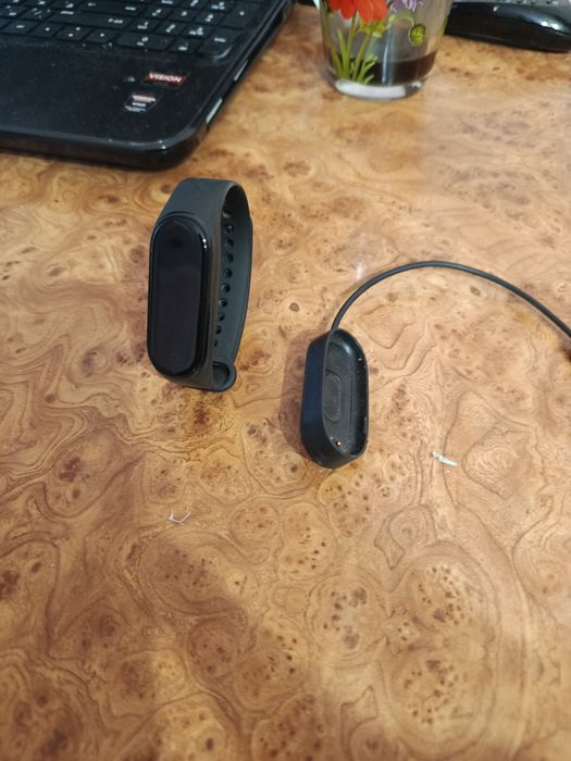 Xiaomi mi band 4 рабочие  новый ремешек