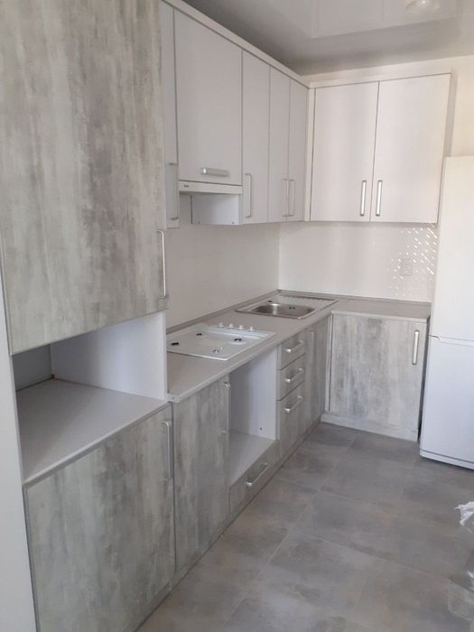 Кухня на замовлення. Стіл, шафа, стільниці. Кухня під ключ