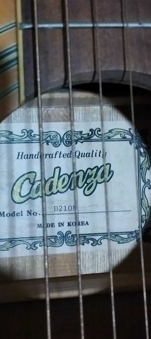 Violão marca Cadenza